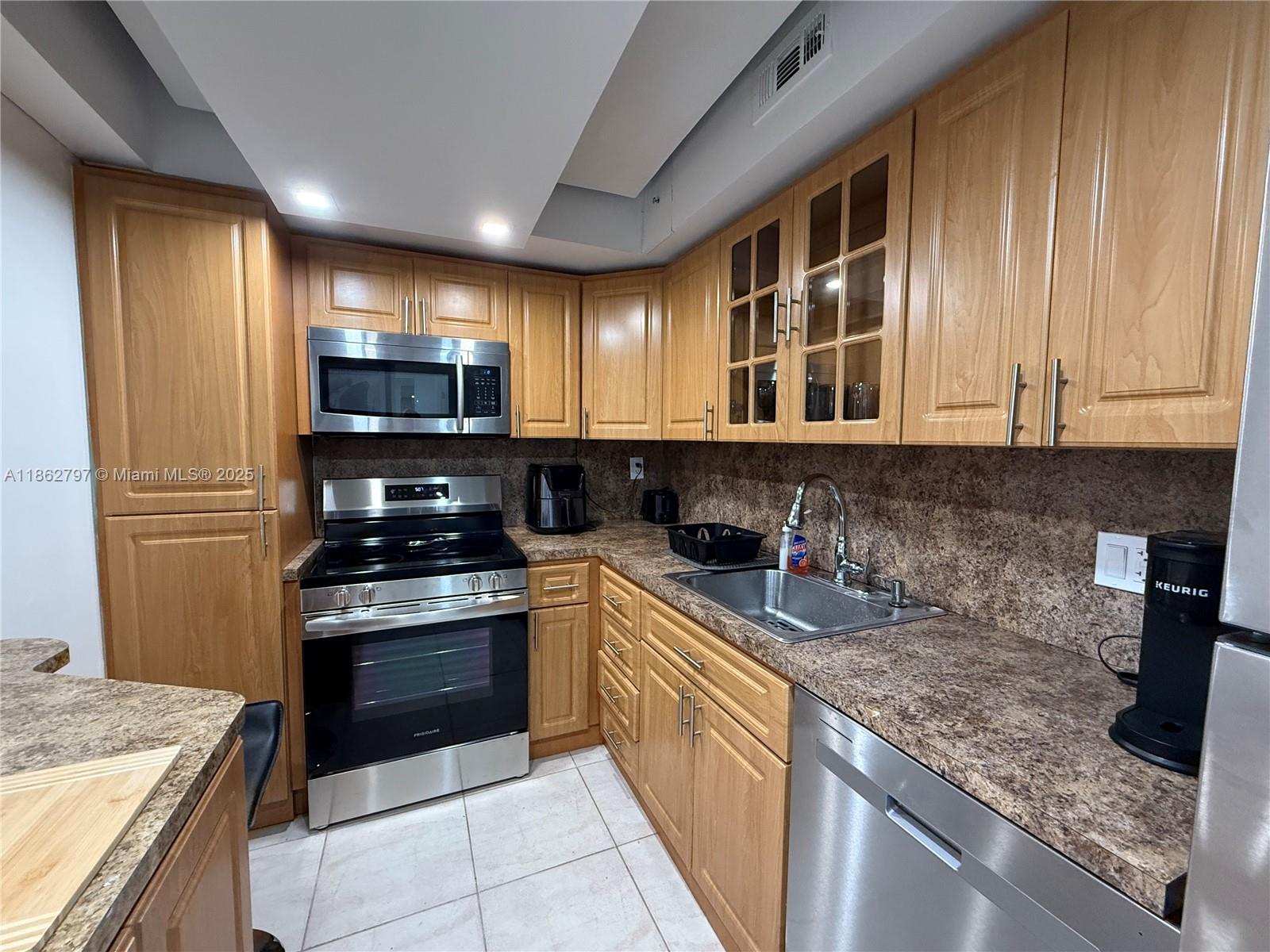 LD 1 / 1 798 sq. ft. $ 2025-08-20 0 Photo