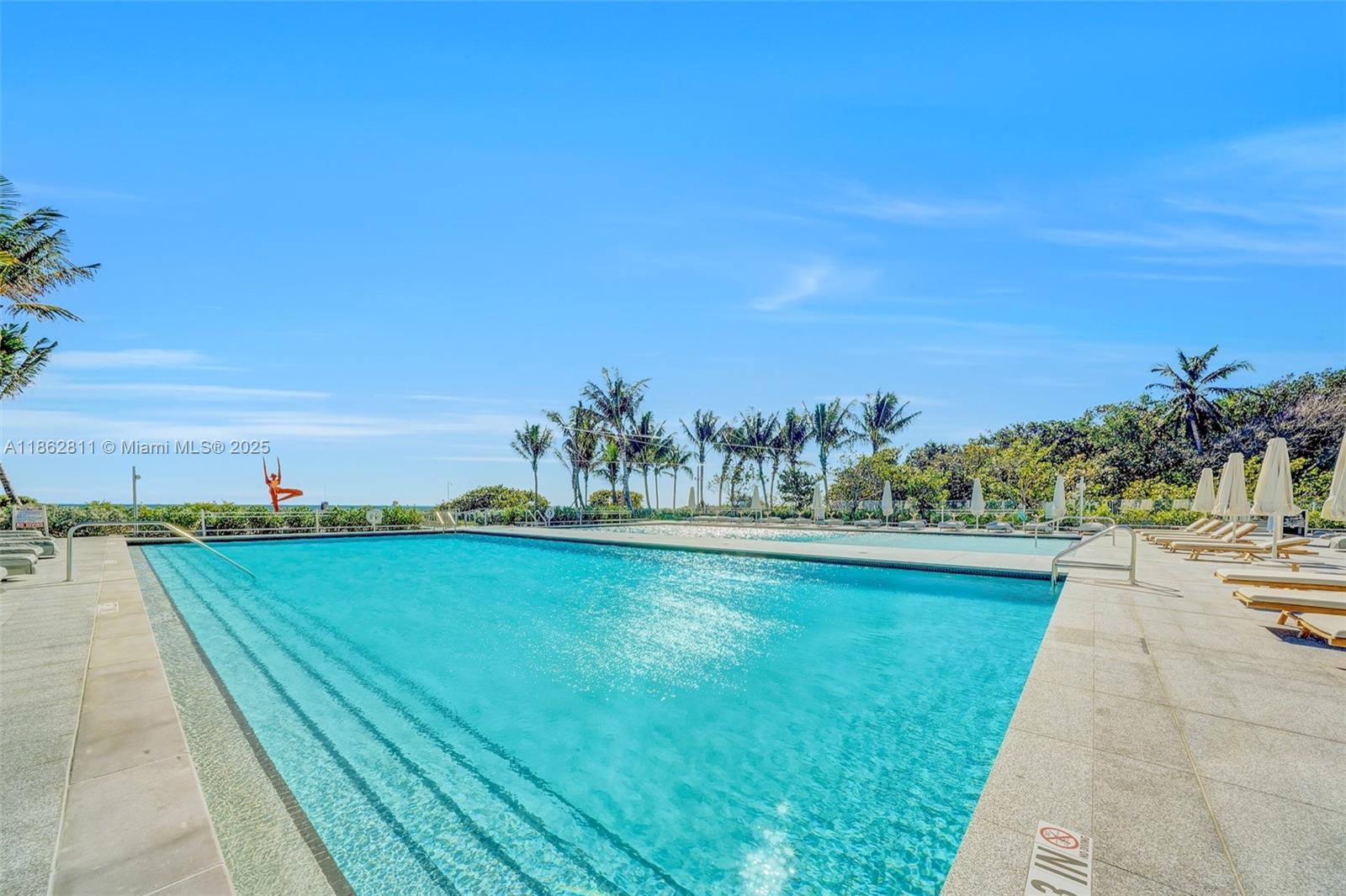 See details 606 2 / 3 1602 sq. ft. $ 2025-08-21 0 Photo