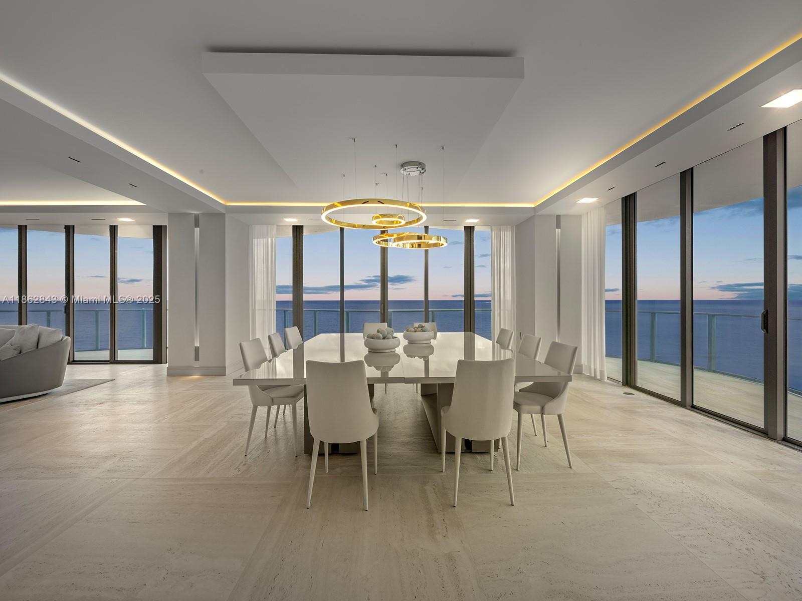 Ver detalles 9 4 / 6 4992 sq. ft. $ 2025-08-21 0 foto