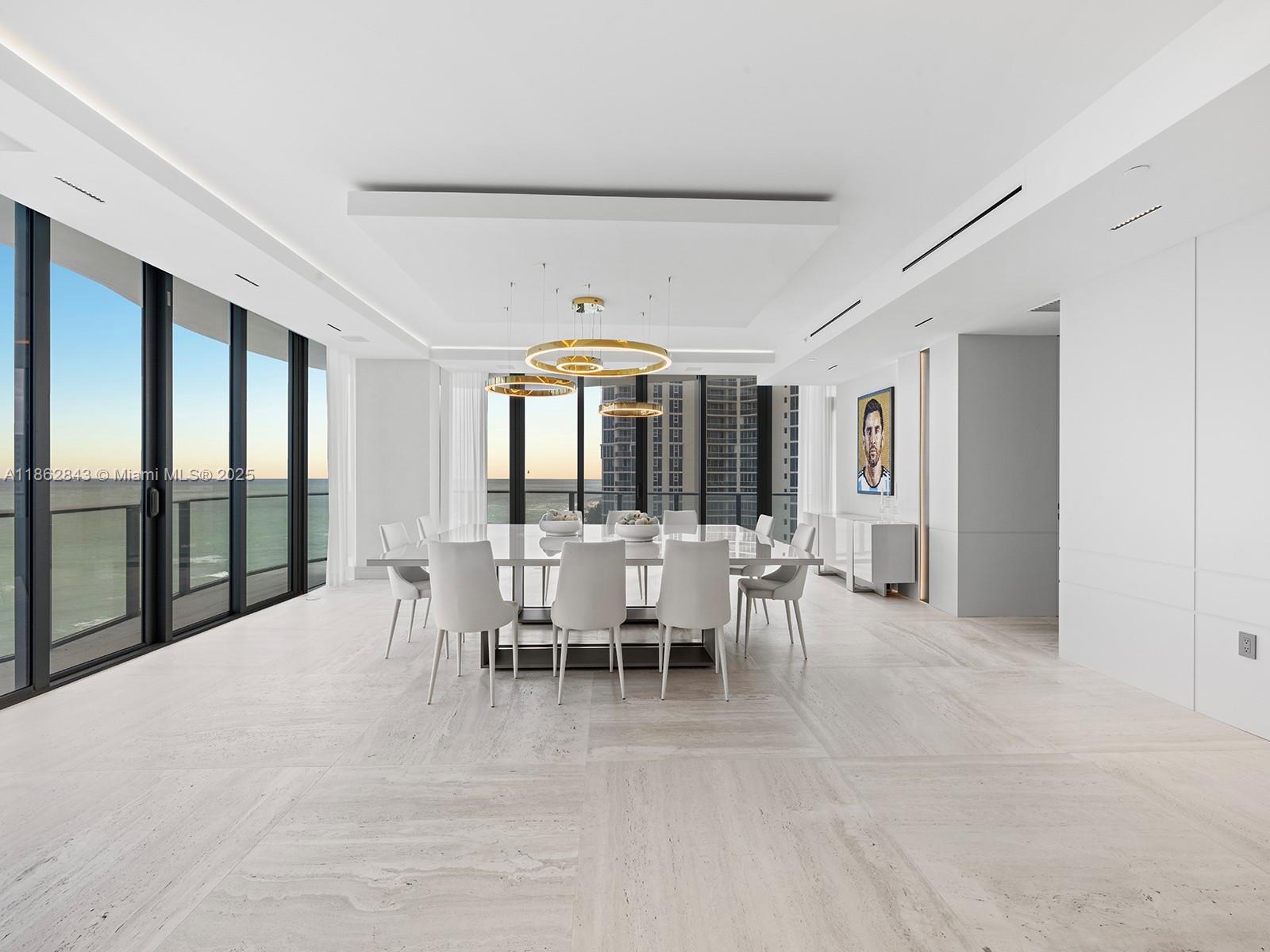 Ver detalles 9 4 / 6 4992 sq. ft. $ 2025-08-21 0 foto