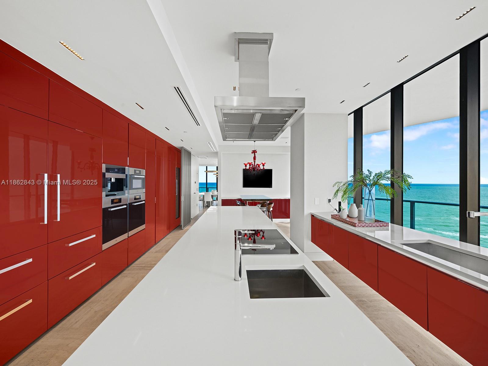 Ver detalles 9 4 / 6 4992 sq. ft. $ 2025-08-21 0 foto