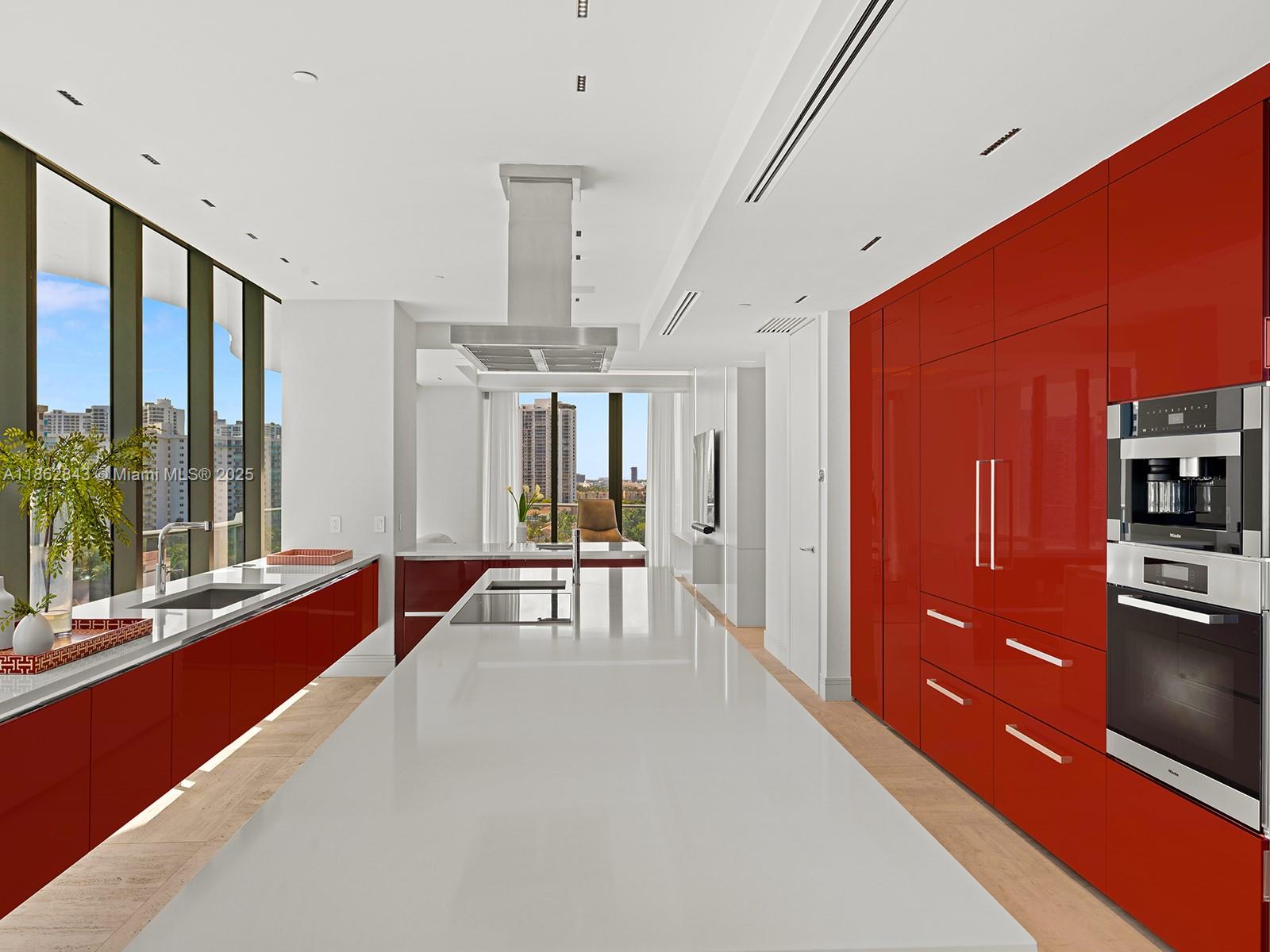 Ver detalles 9 4 / 6 4992 sq. ft. $ 2025-08-21 0 foto