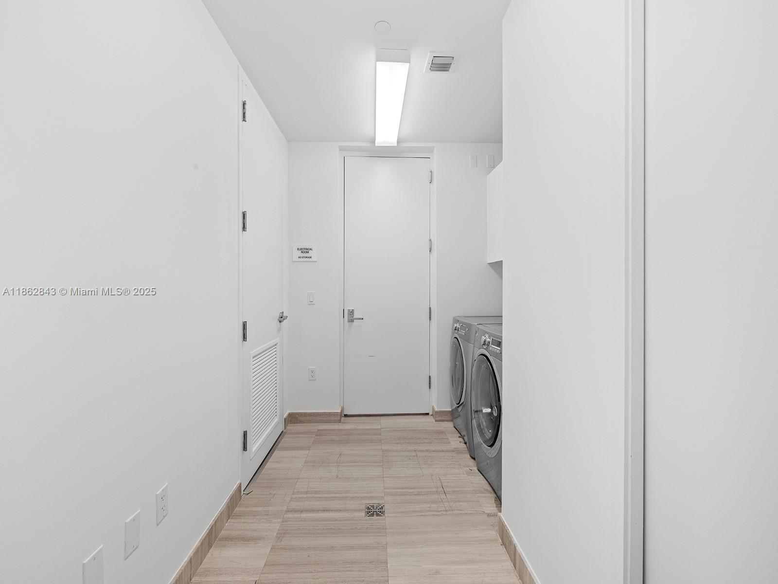 Ver detalles 9 4 / 6 4992 sq. ft. $ 2025-08-21 0 foto