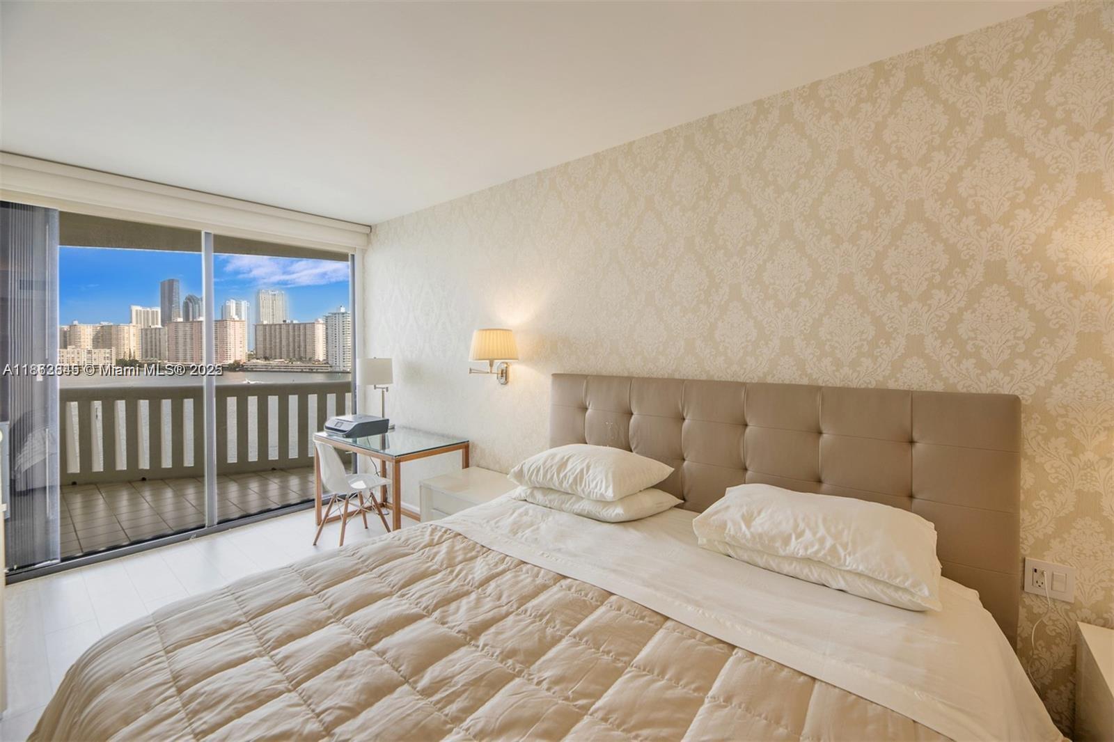 801 3 / 2 1690 sq. ft. $ 2025-08-21 0 Photo