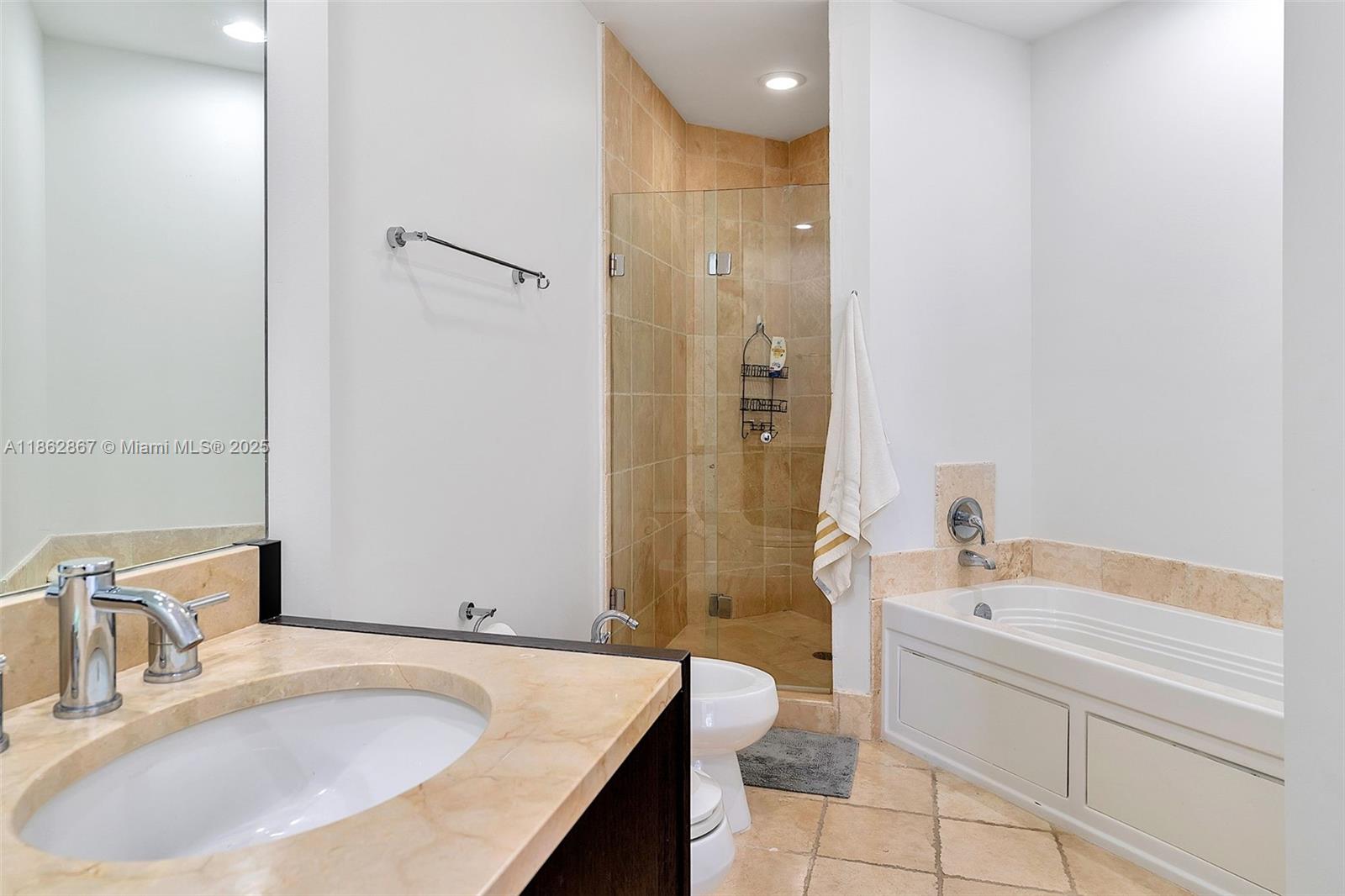 See details 4109A 2 / 2 1324 sq. ft. $ 2025-08-21 0 Photo