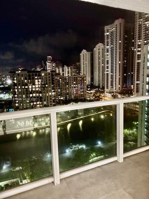 Ver detalles 1929 2 / 2 1331 sq. ft. $ 2025-08-21 0 foto