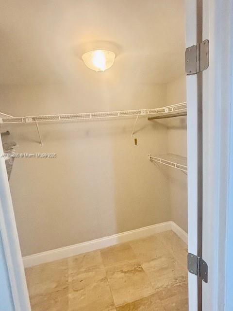 Ver detalles 1929 2 / 2 1331 sq. ft. $ 2025-08-21 0 foto