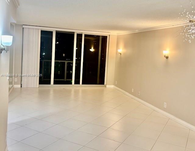 Ver detalles 1929 2 / 2 1331 sq. ft. $ 2025-08-21 0 foto