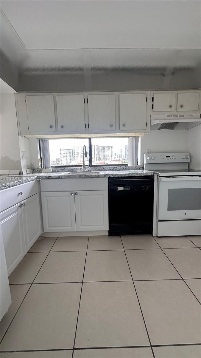 Photo of 17021 Bay Rd  #809, Sunny Isles Beach, Florida, 33160 - 