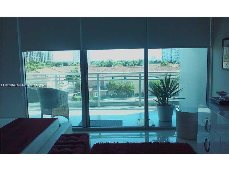 Photo of 2950 188th St  #304, Aventura, Florida, 33180 - 