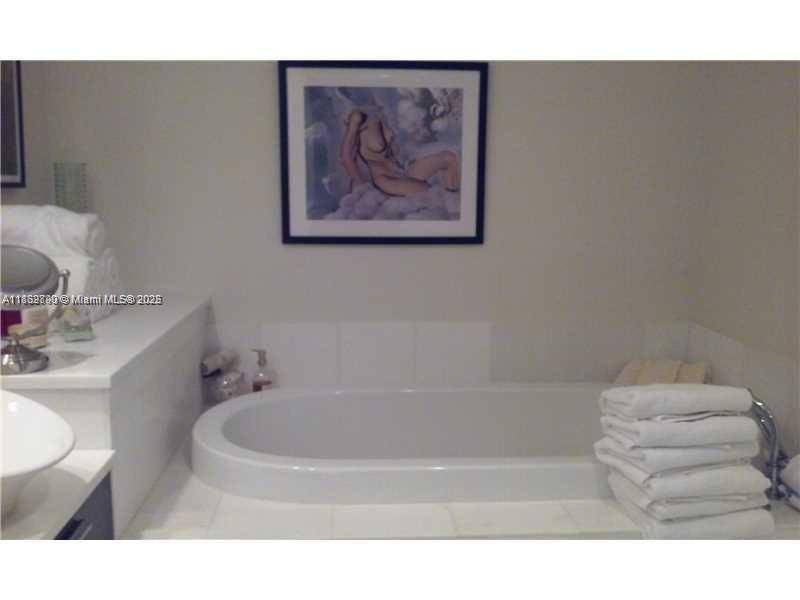 Photo of 2950 188th St  #304, Aventura, Florida, 33180 - 