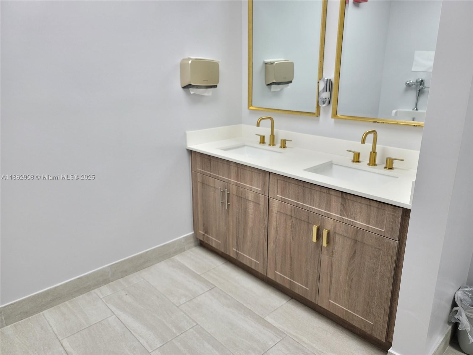 See details / sq. ft. $ 2025-08-21 0 Photo
