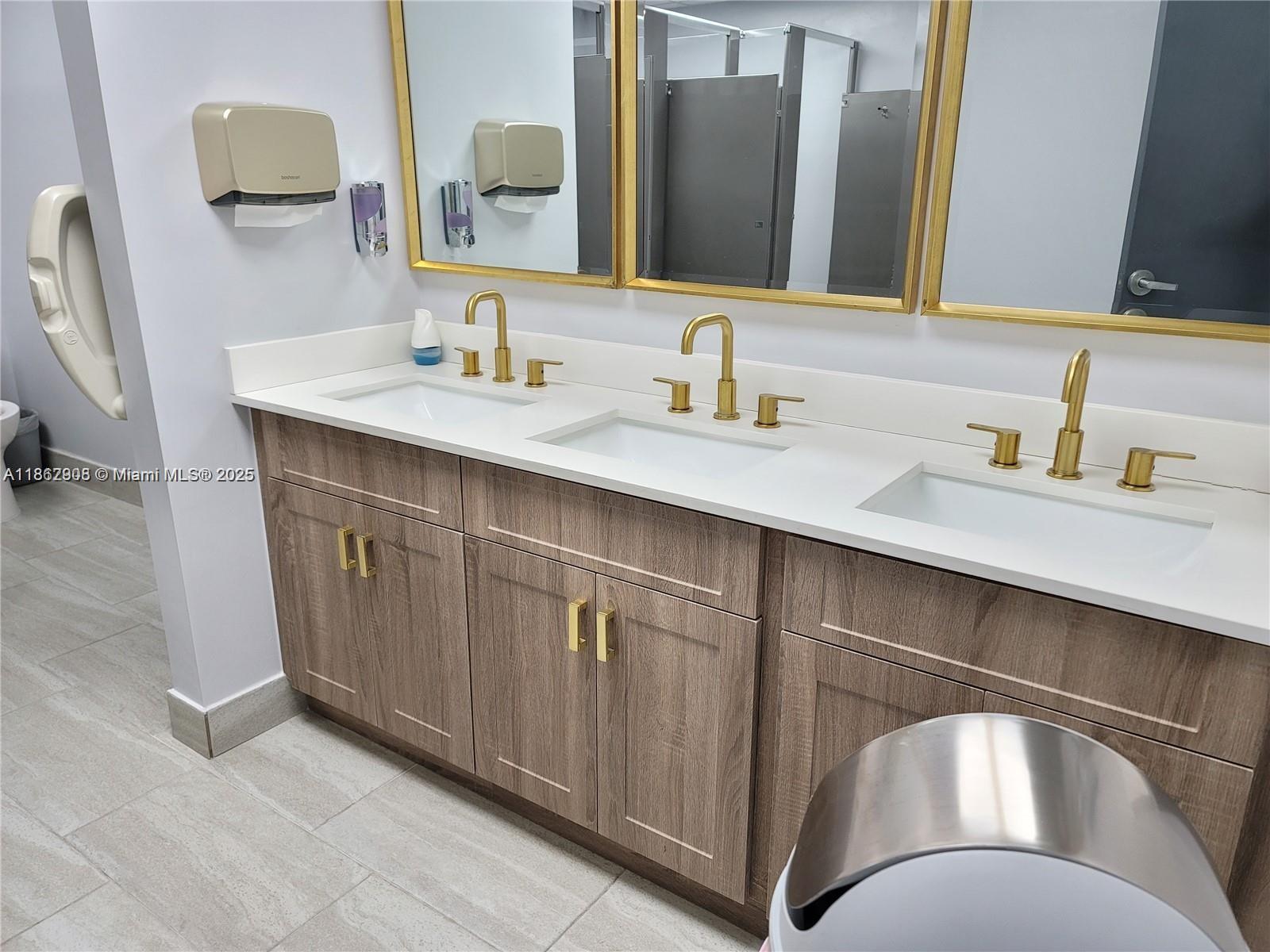 See details / sq. ft. $ 2025-08-21 0 Photo