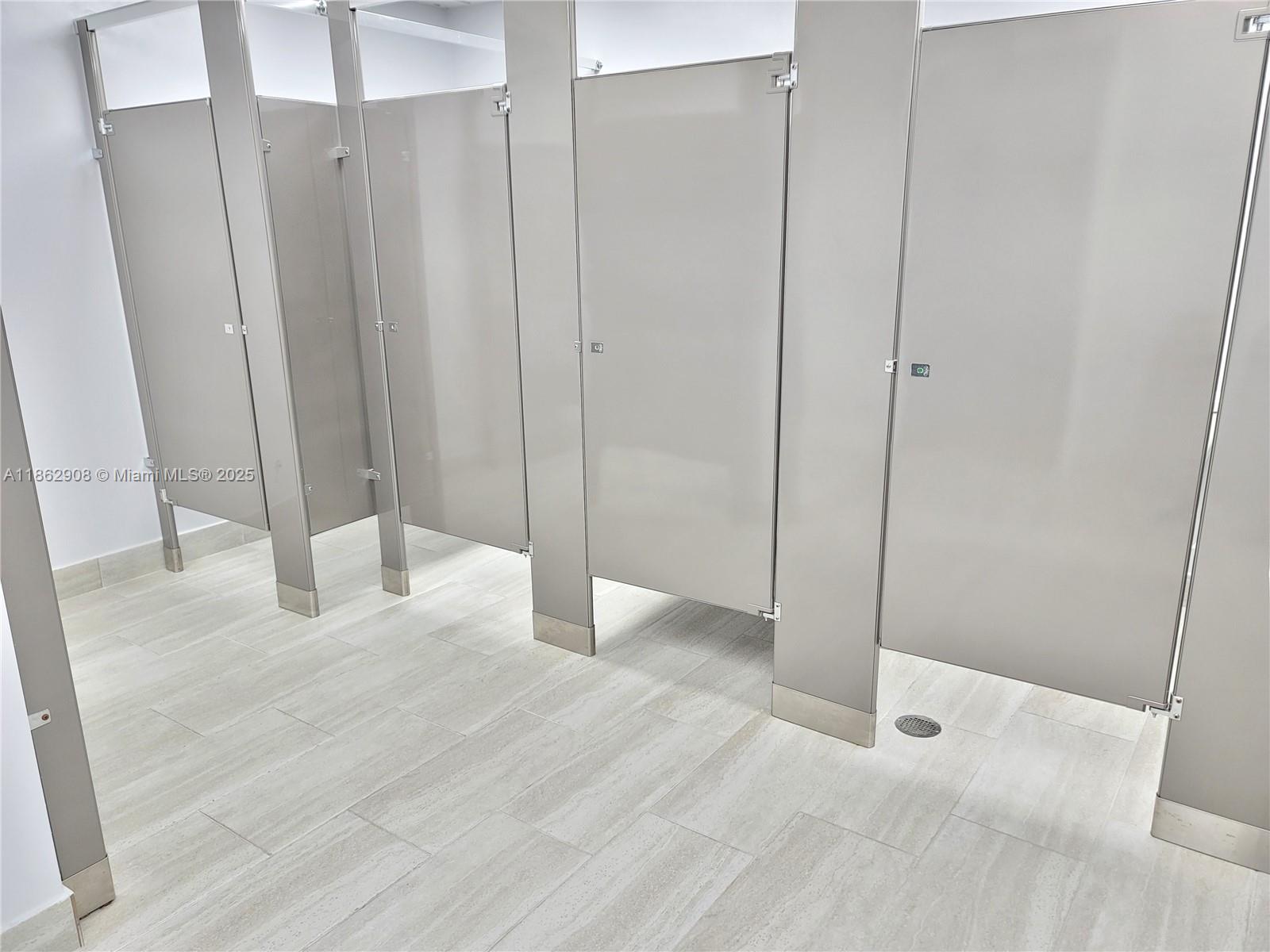 See details / sq. ft. $ 2025-08-21 0 Photo