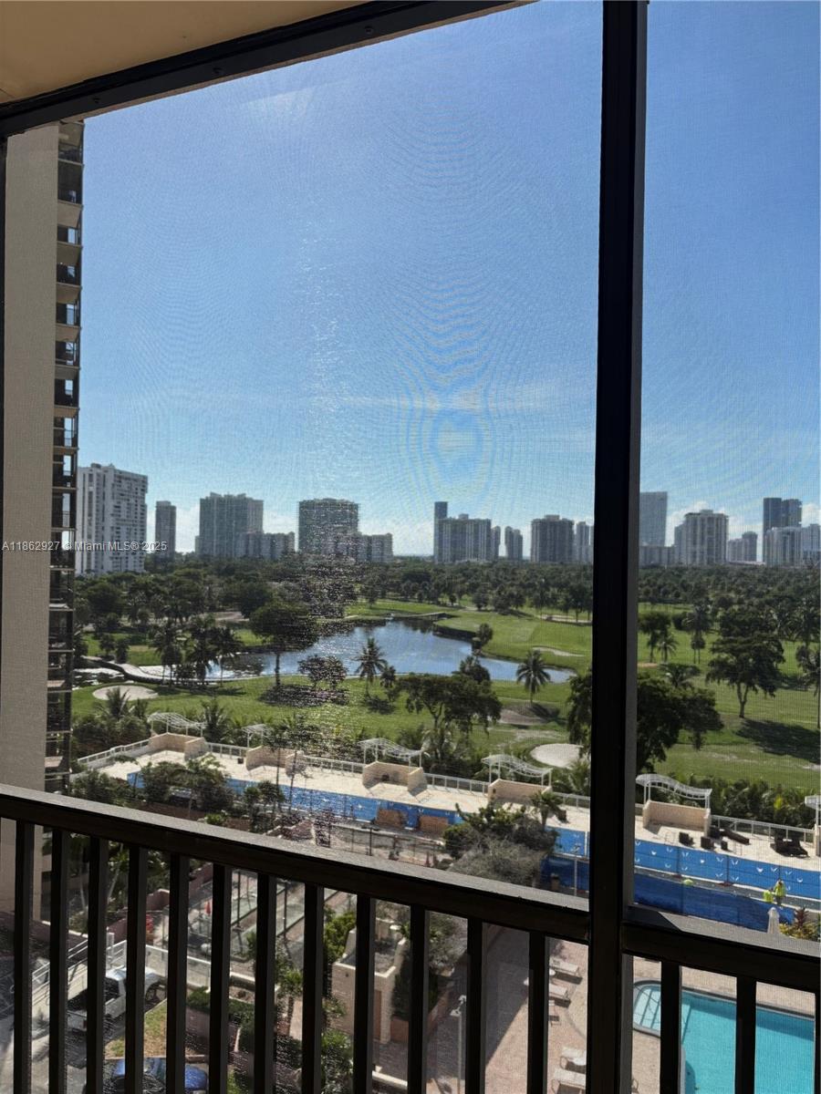 Photo of 20301 Country Club Dr  #1025, Aventura, Florida, 33180 - 