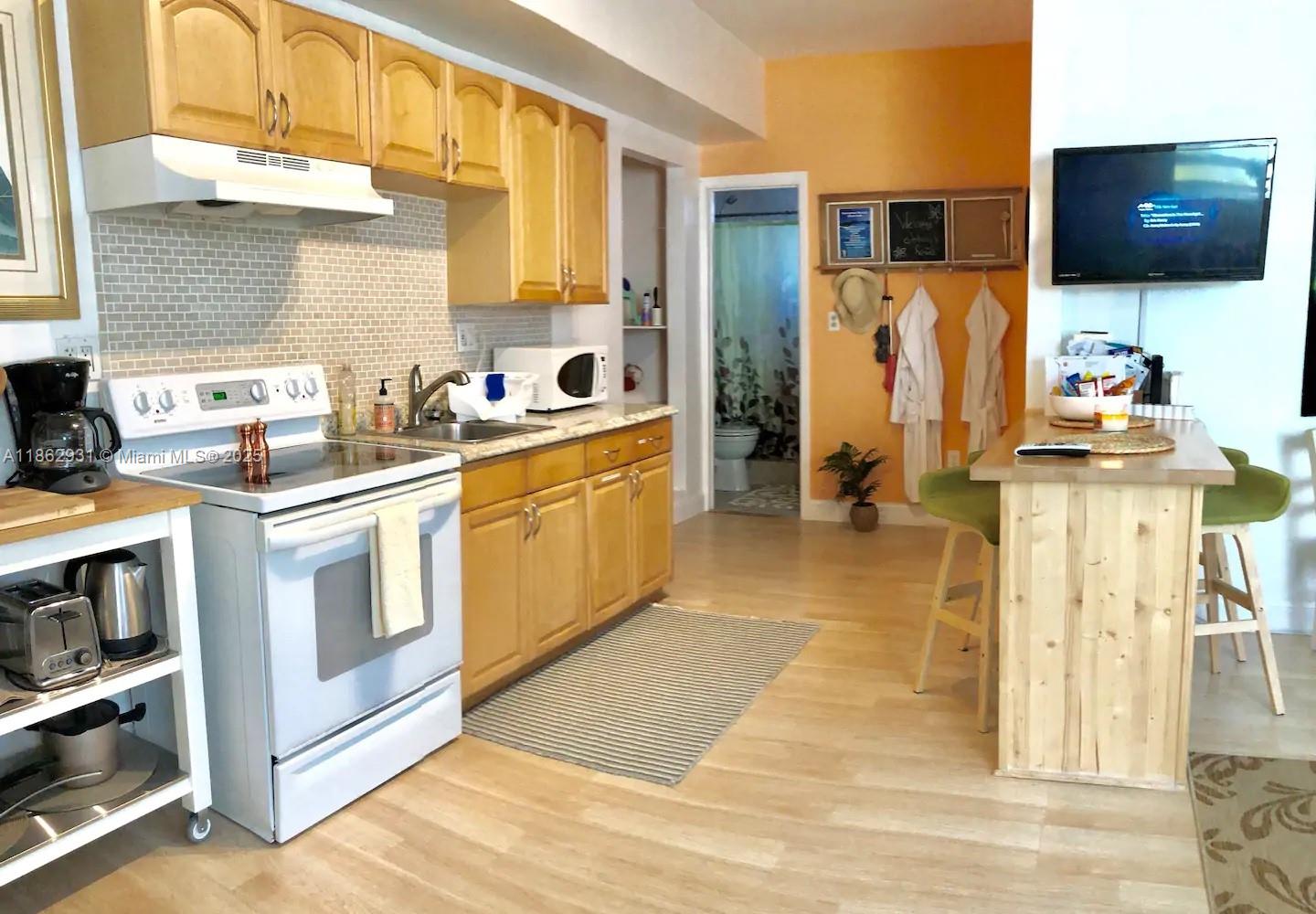 Ver detalles / 3378 sq. ft. $ 2025-08-21 0 foto