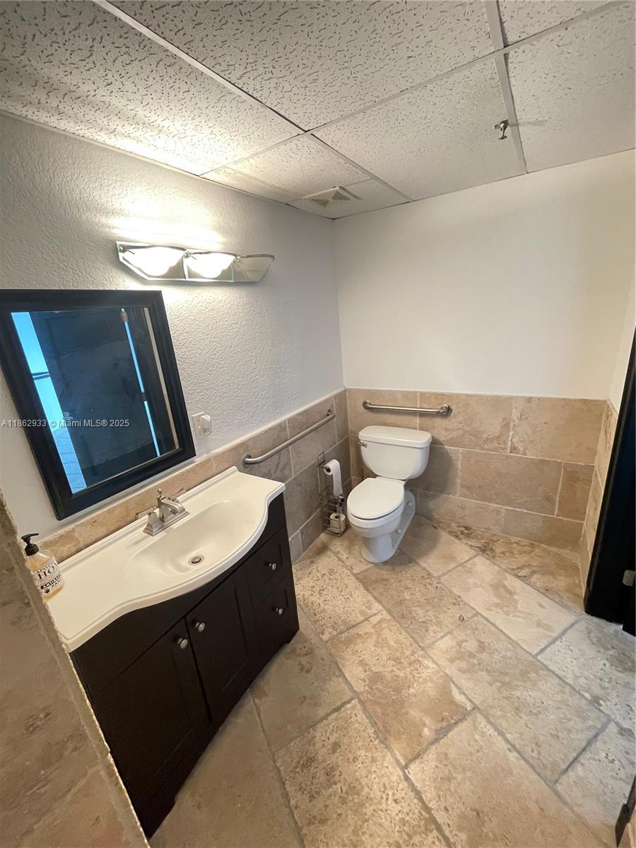 See details 201 / sq. ft. $ 2025-08-21 0 Photo