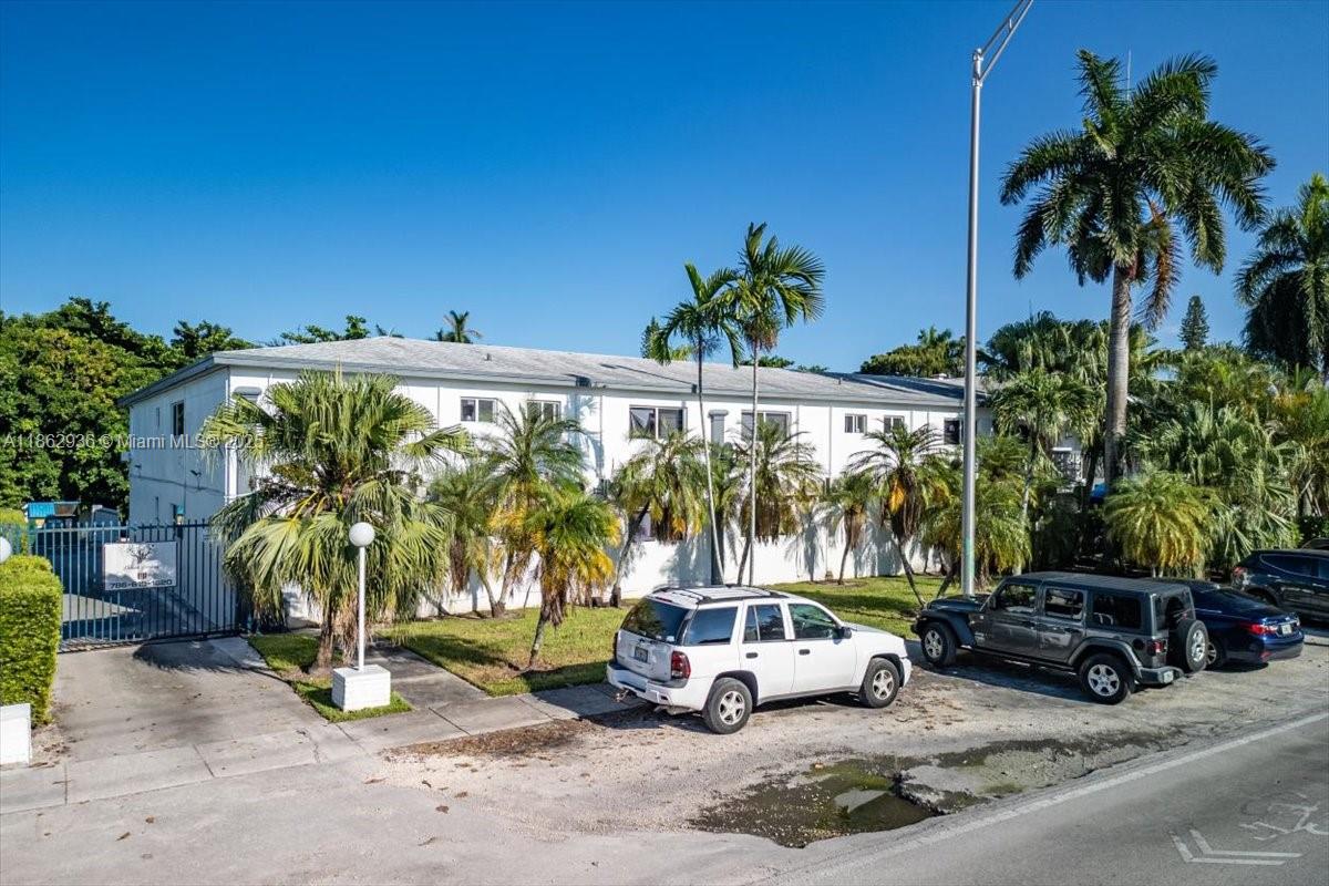 Ver detalles / 18576 sq. ft. $ 2025-08-21 0 foto