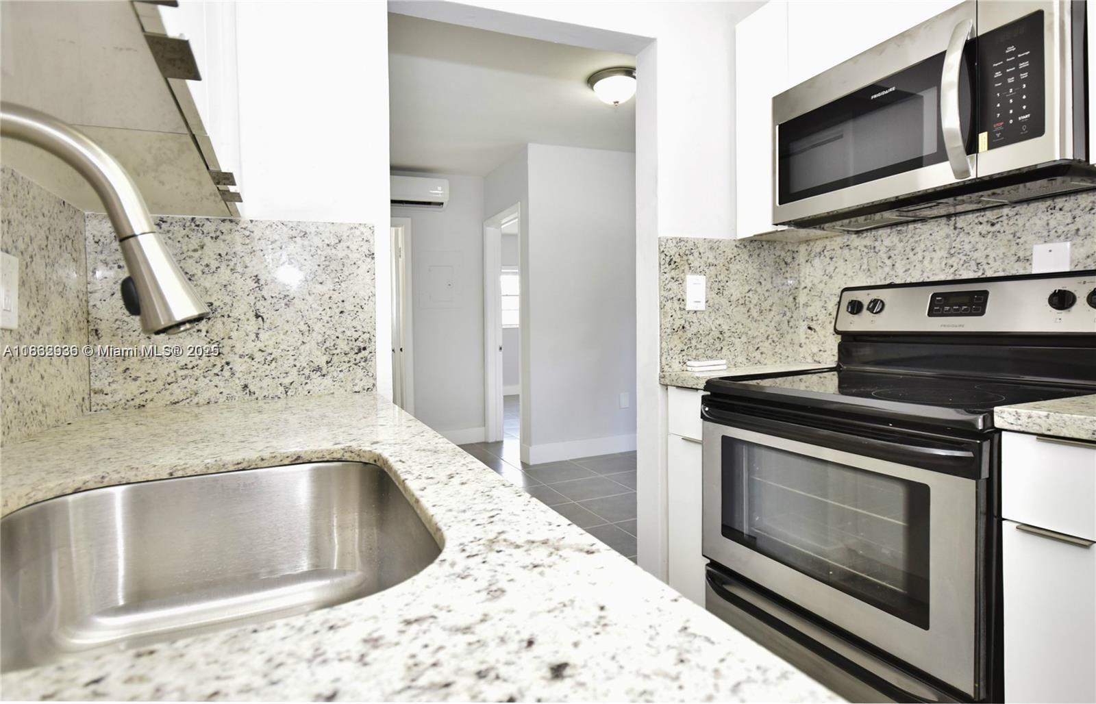 Ver detalles / 18576 sq. ft. $ 2025-08-21 0 foto