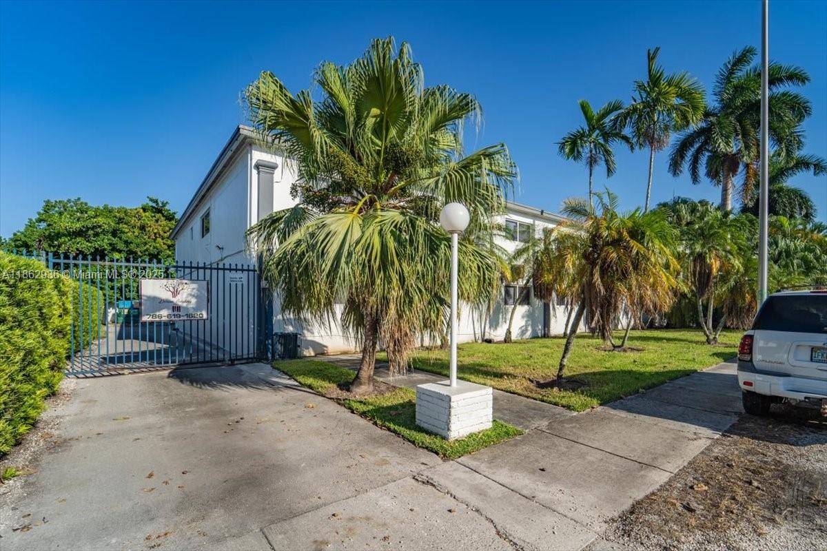 Ver detalles / 18576 sq. ft. $ 2025-08-21 0 foto
