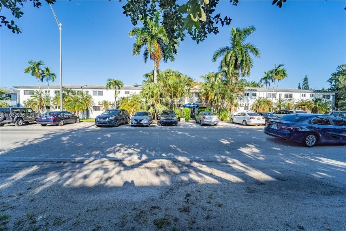 Ver detalles / 18576 sq. ft. $ 2025-08-21 0 foto