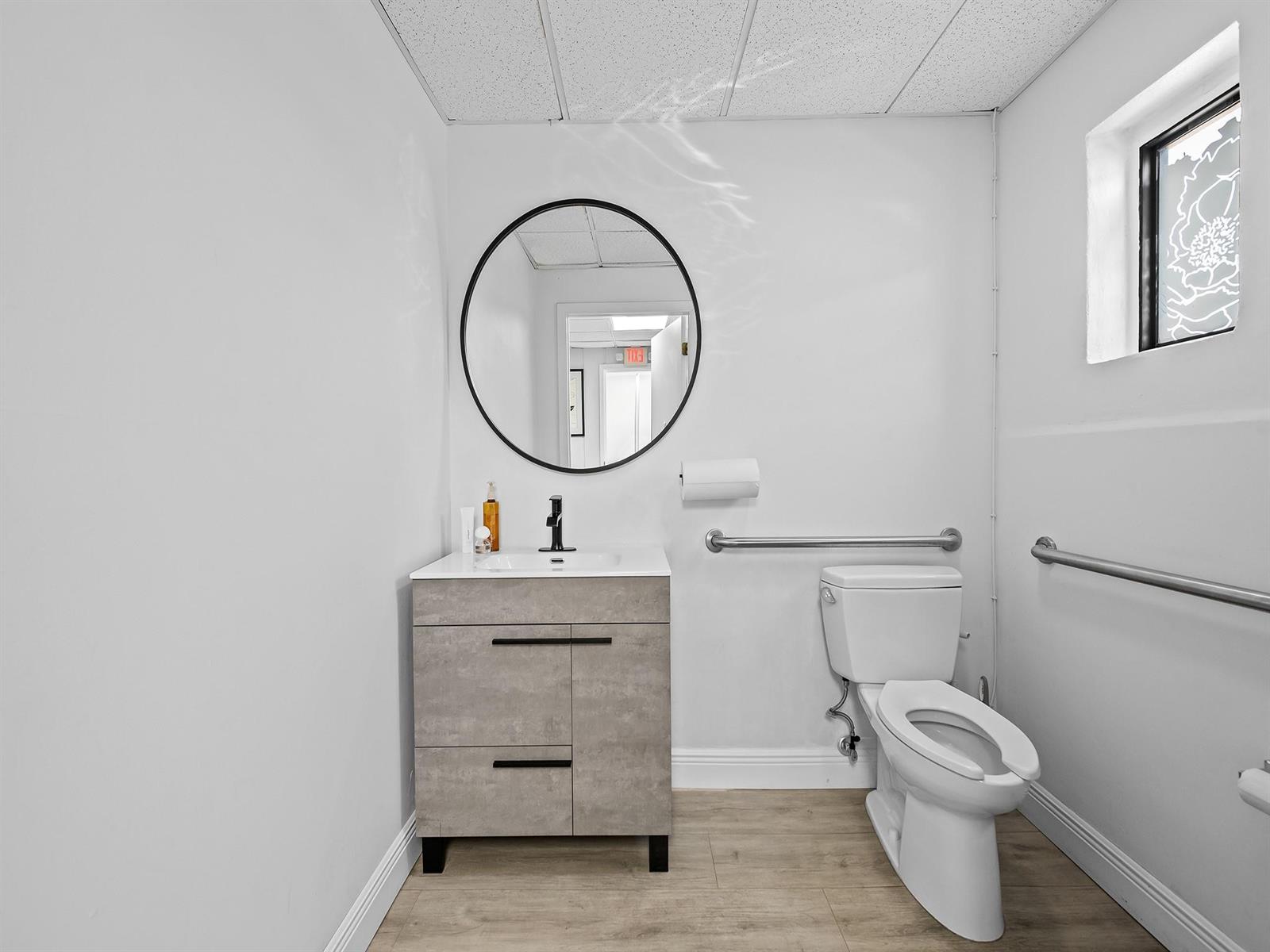 See details / 0 sq. ft. $ 2025-11-20 0 Photo