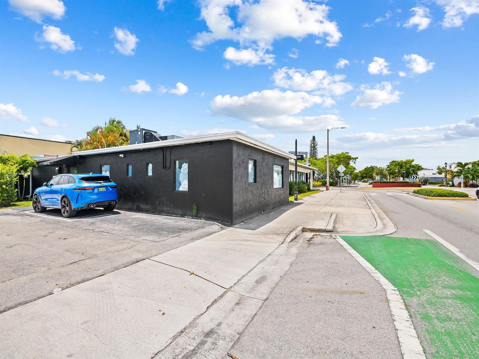 See details / 0 sq. ft. $ 2025-11-20 0 Photo