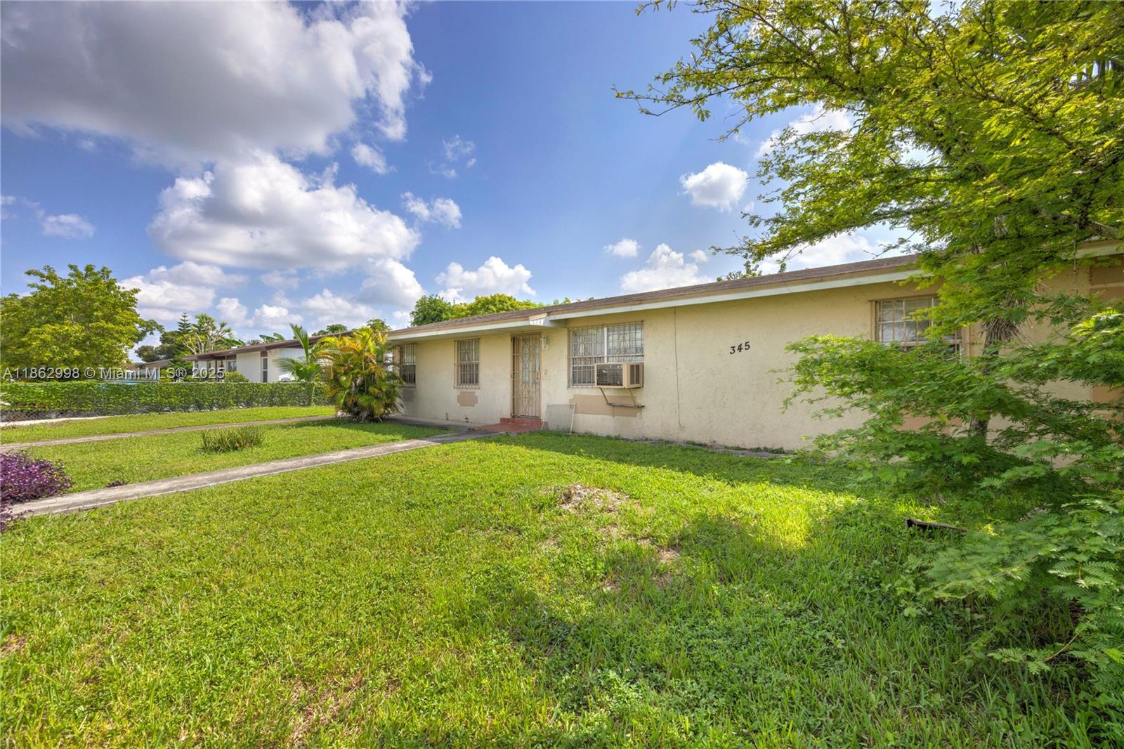 345 3 / 2 1250 sq. ft. $ 2025-09-04 0 Photo