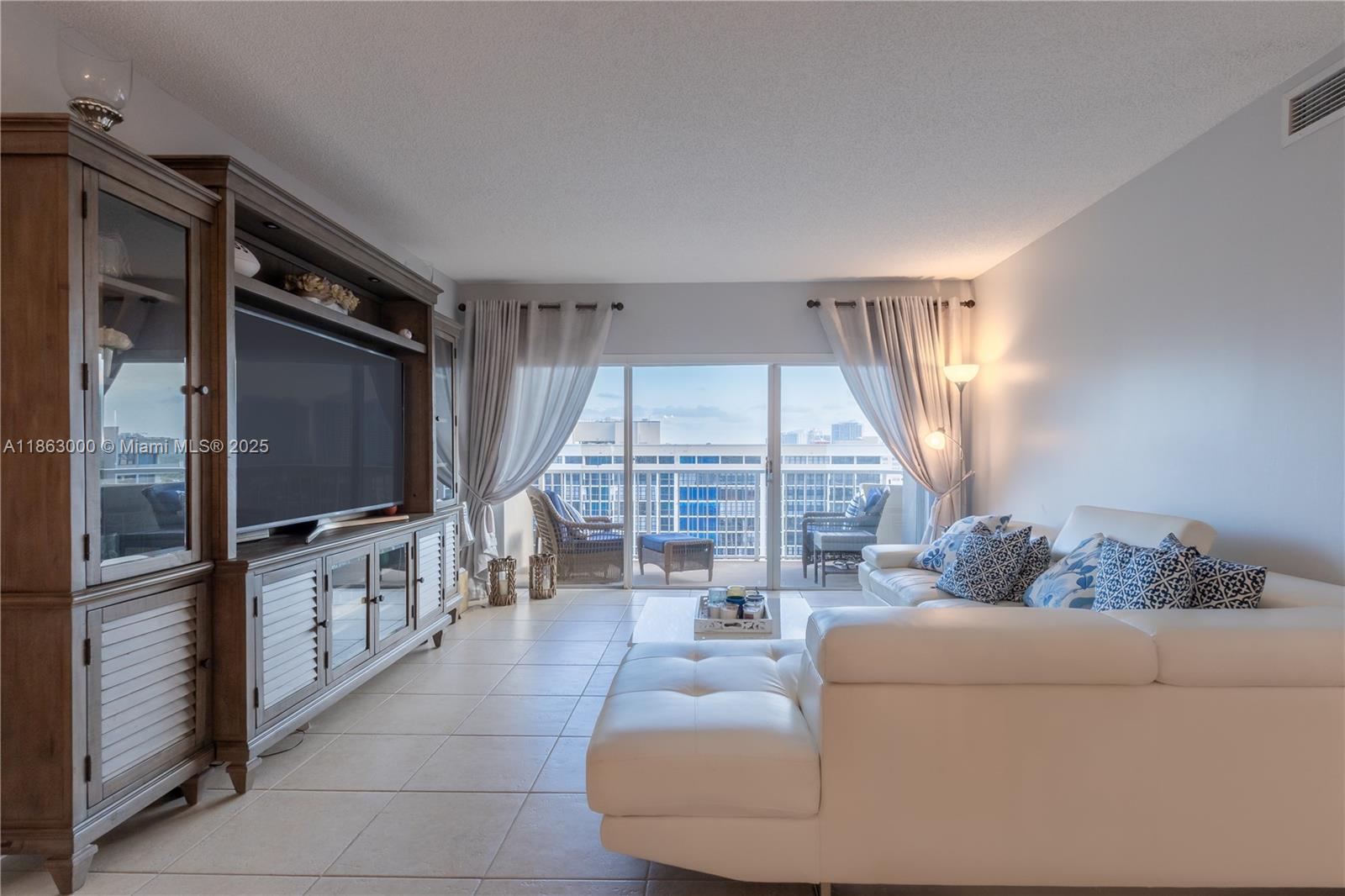 15G 2 / 2 1240 sq. ft. $ 2025-08-21 0 Photo