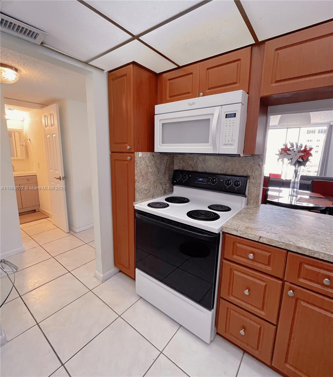 Photo of 1817 Ocean Dr  #419, Hallandale Beach, Florida, 33009 - 