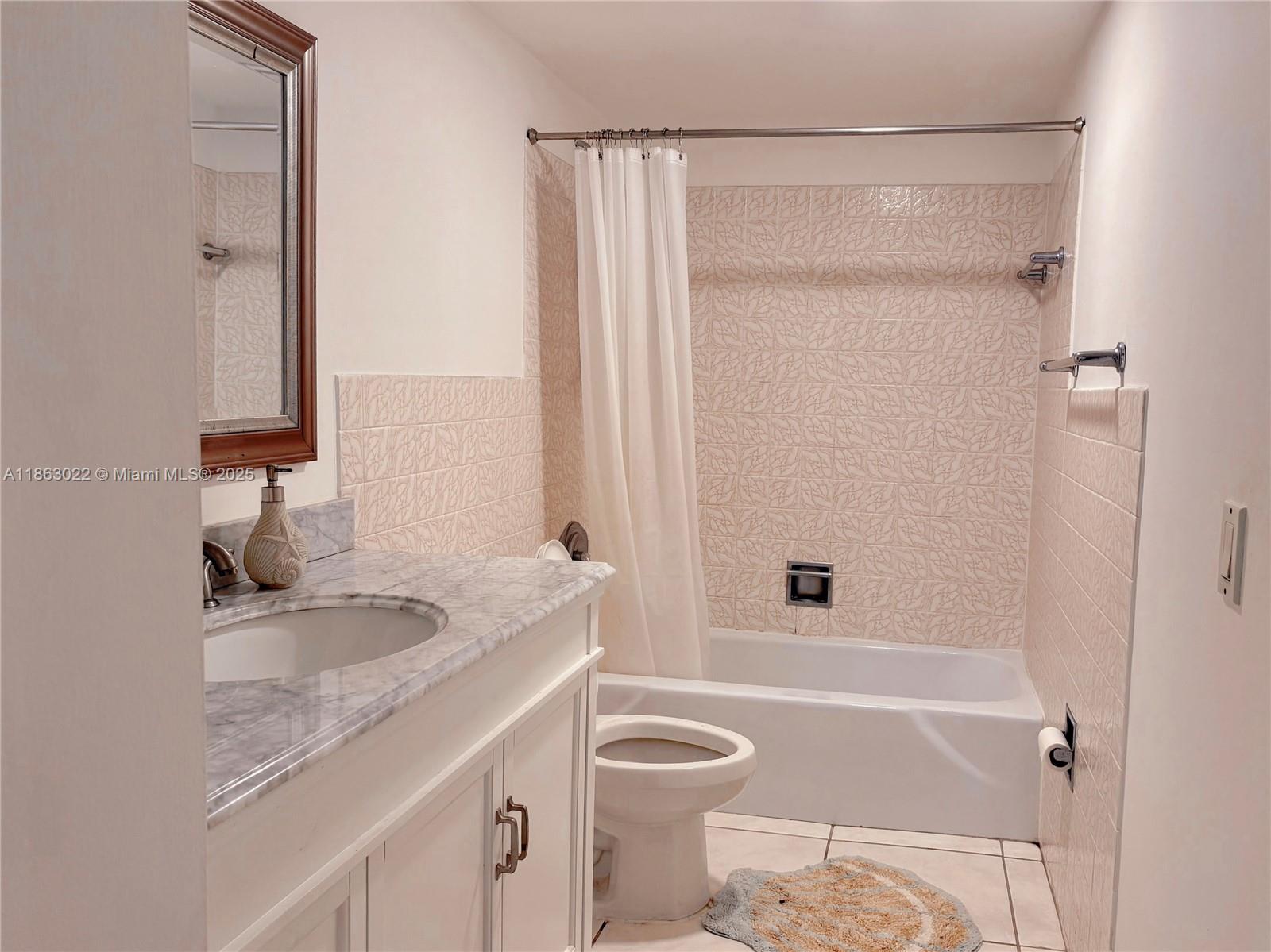 Photo of 1817 Ocean Dr  #419, Hallandale Beach, Florida, 33009 - 