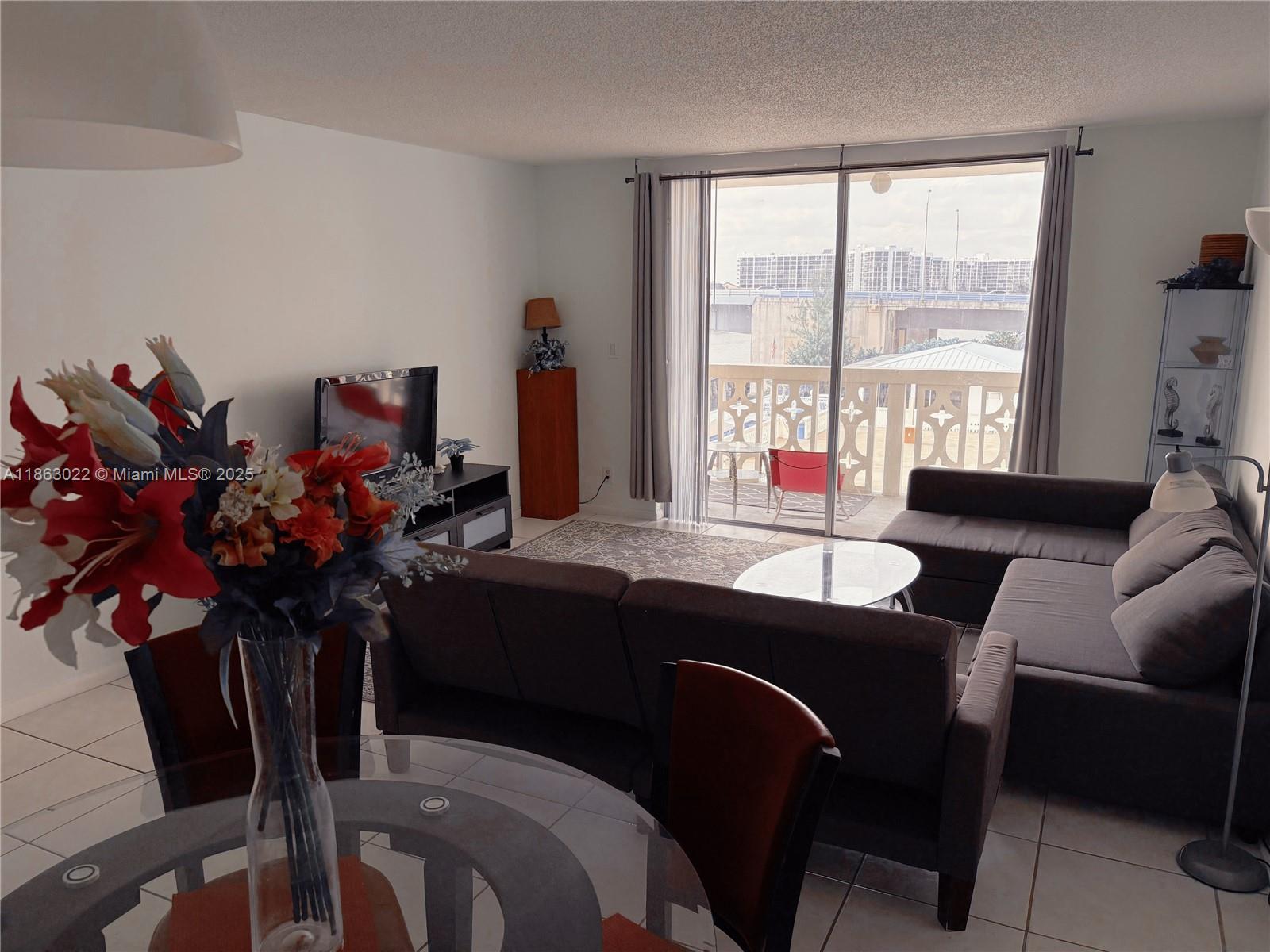 Photo of 1817 Ocean Dr #419, Hallandale Beach, Florida, 33009 -
