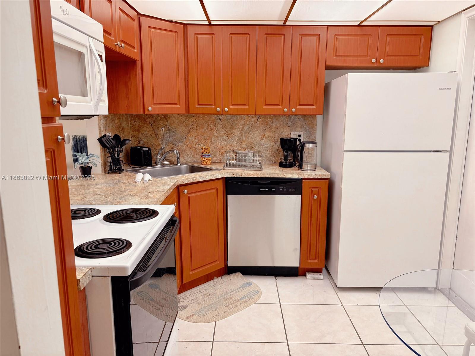 Photo of 1817 Ocean Dr  #419, Hallandale Beach, Florida, 33009 - 