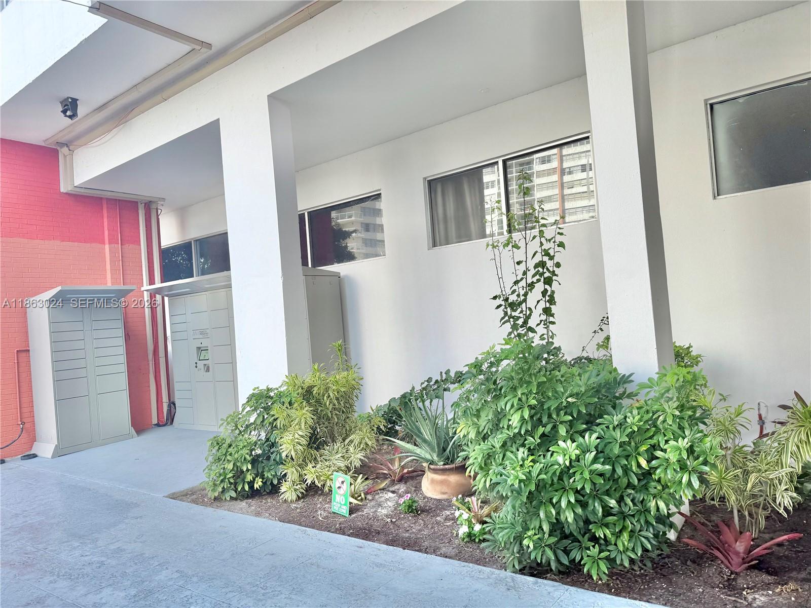 Ver detalles 626E 2 / 2 1140 sq. ft. $ 2026-05-05 0 foto
