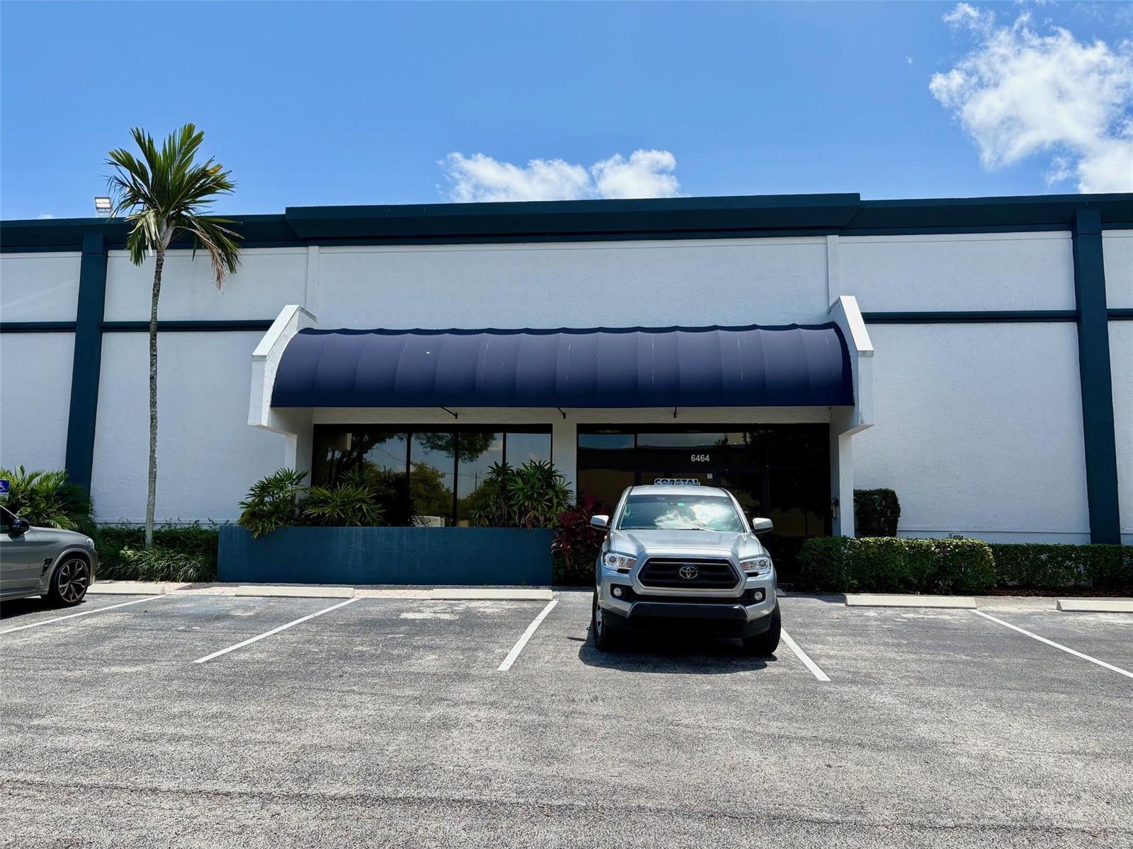 See details 6464 / 0 sq. ft. $ 2026-06-17 0 Photo