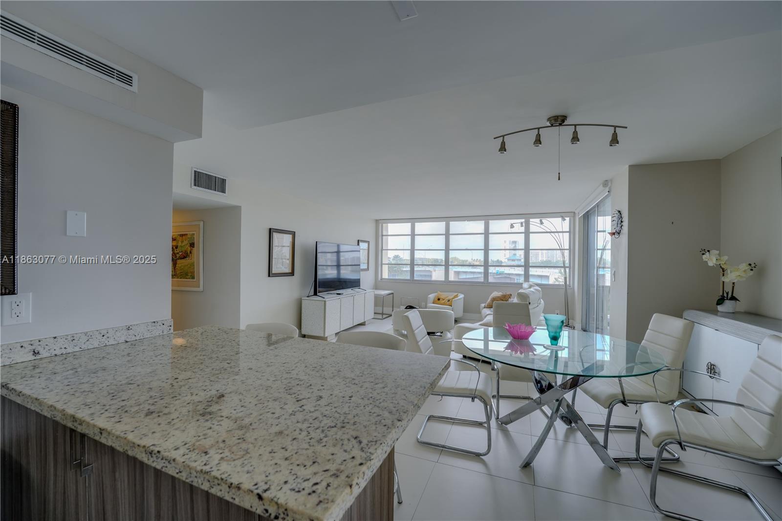 Photo of 1817 Ocean Dr  #515, Hallandale Beach, Florida, 33009 - Living Dining