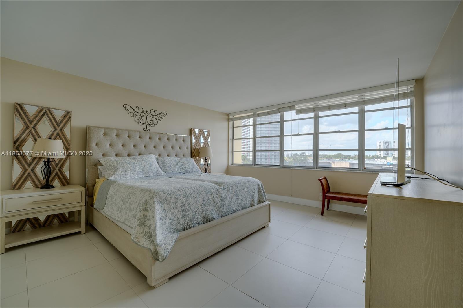 Photo of 1817 Ocean Dr  #515, Hallandale Beach, Florida, 33009 - Oversized with beautiful intracoastal views