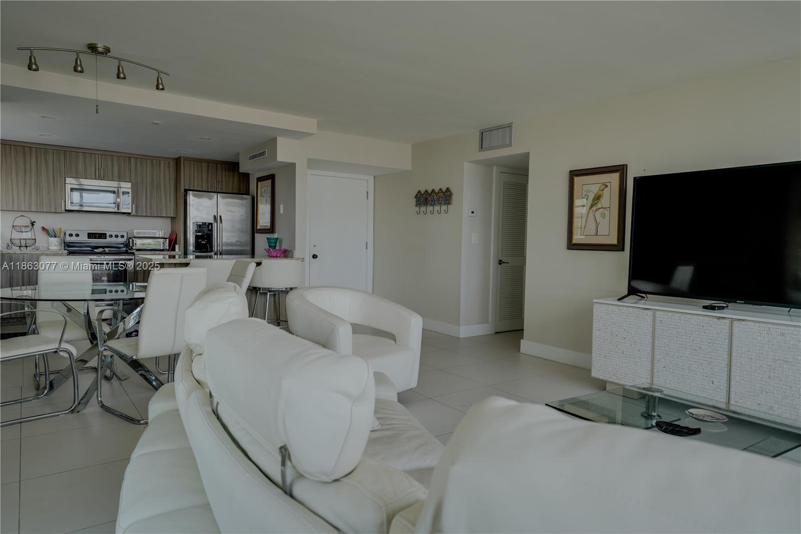 Photo of 1817 Ocean Dr  #515, Hallandale Beach, Florida, 33009 - Living Room
