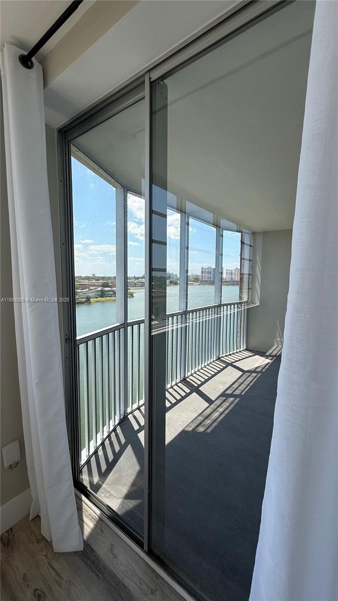725-4 2 / 2 1317 sq. ft. $ 2025-09-05 0 Photo