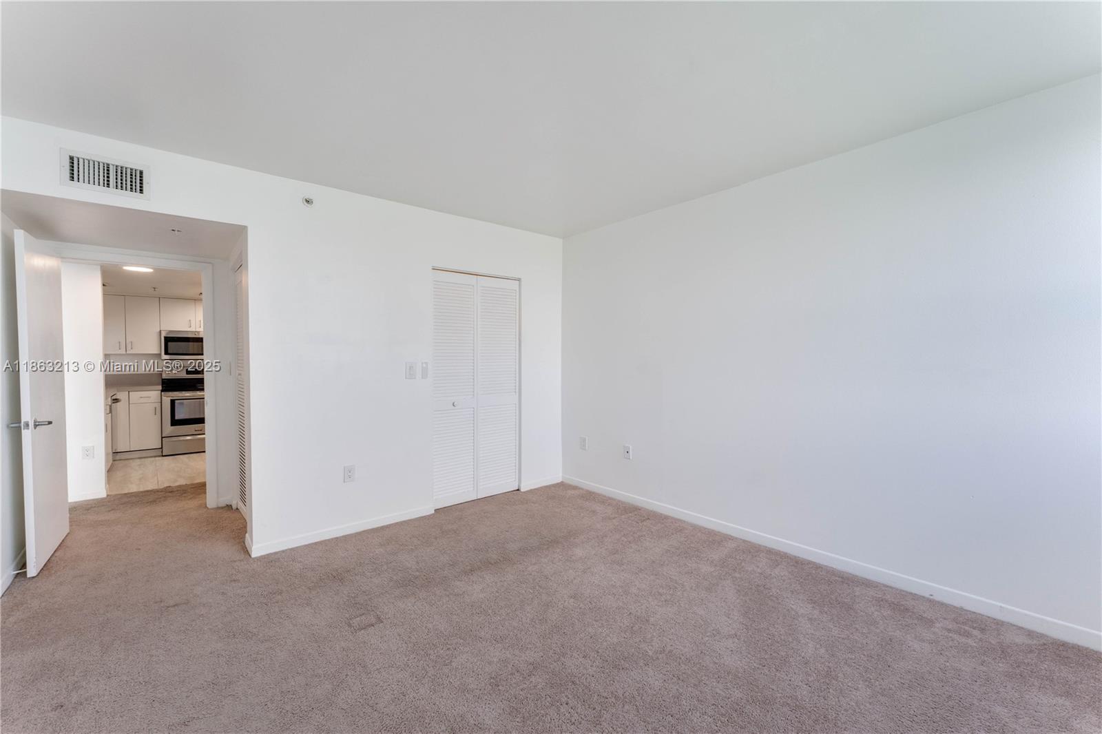 See details 2305 1 / 1 746 sq. ft. $ 2025-08-21 0 Photo