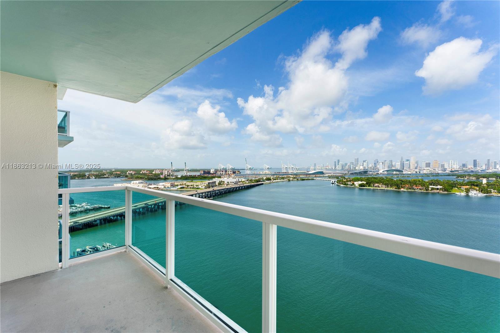 See details 2305 1 / 1 746 sq. ft. $ 2025-08-21 0 Photo