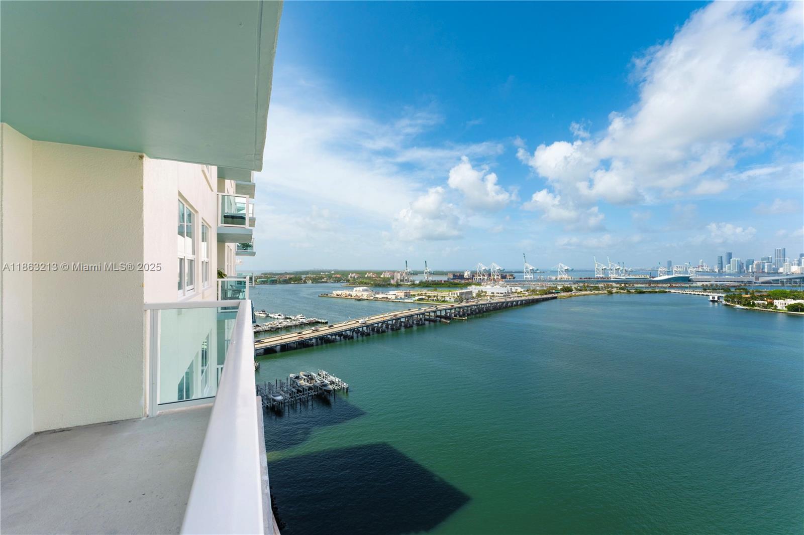 See details 2305 1 / 1 746 sq. ft. $ 2025-08-21 0 Photo