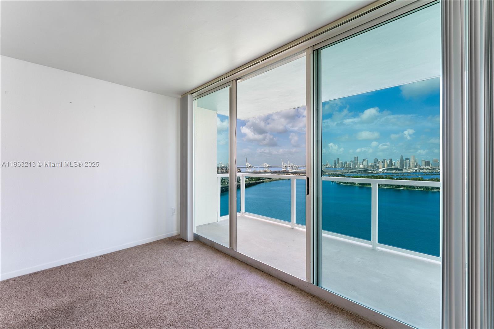 See details 2305 1 / 1 746 sq. ft. $ 2025-08-21 0 Photo