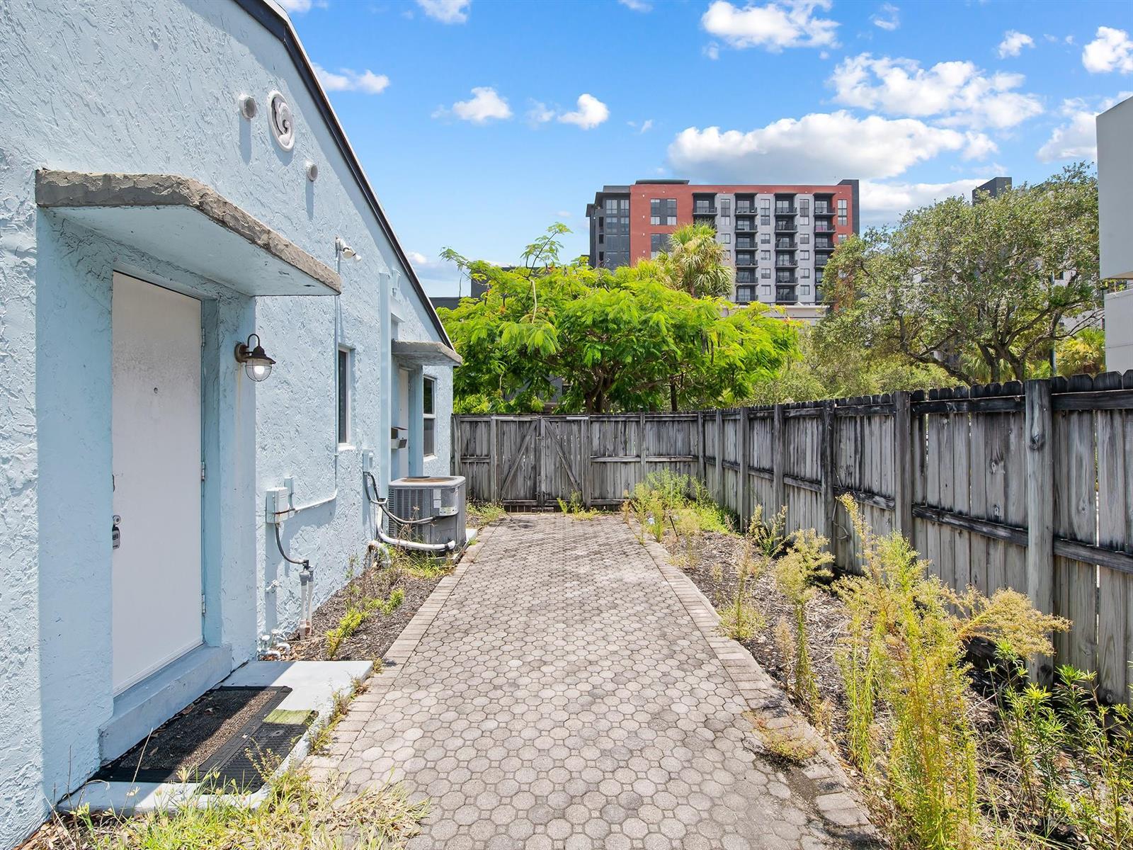   / 0  sq. ft. $ 2026-06-15 0 Photo