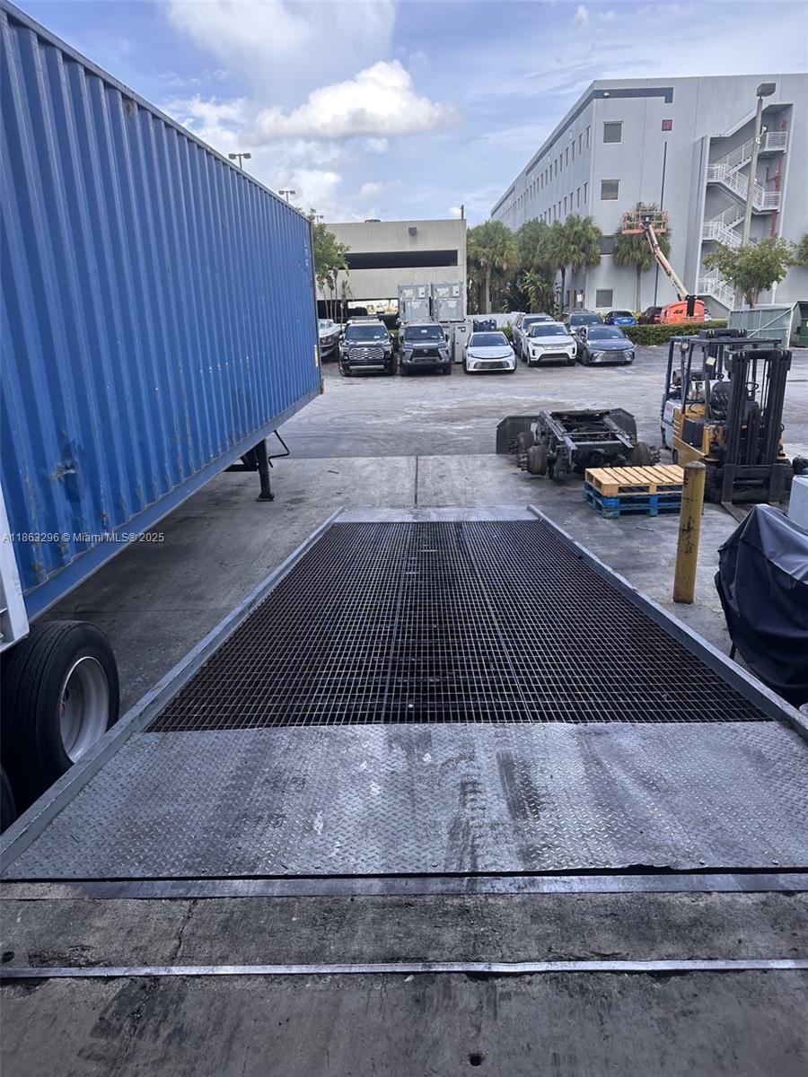 Ver detalles / sq. ft. $ 2025-08-21 0 foto