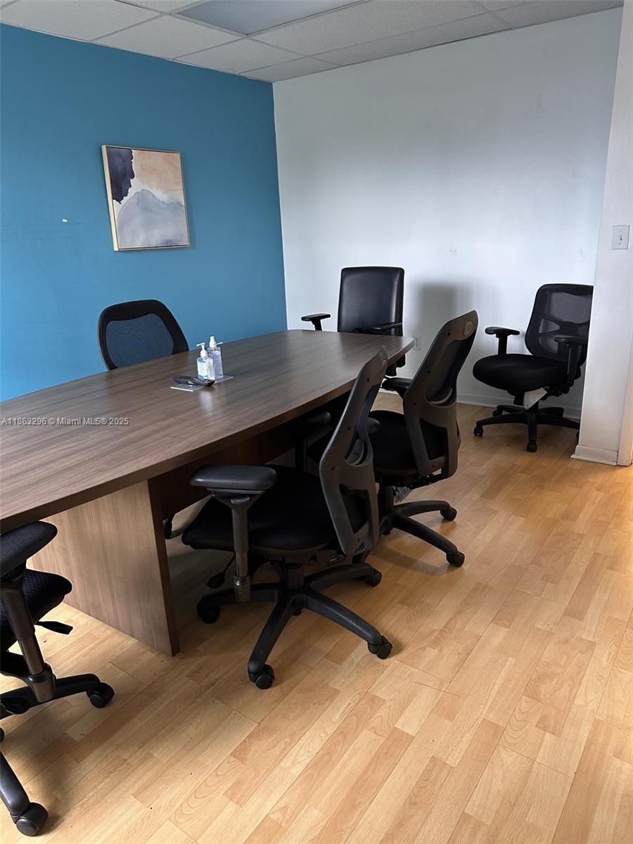 Ver detalles / sq. ft. $ 2025-08-21 0 foto