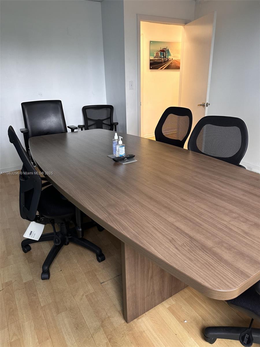 Ver detalles / sq. ft. $ 2025-08-21 0 foto