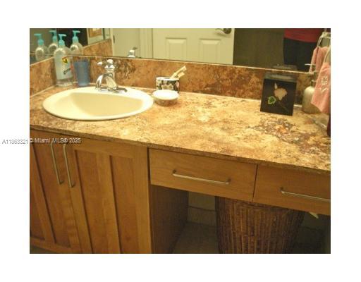 Photo of 1201 Ocean Dr #2404S, Hollywood, Florida, 33019 - Bathroom