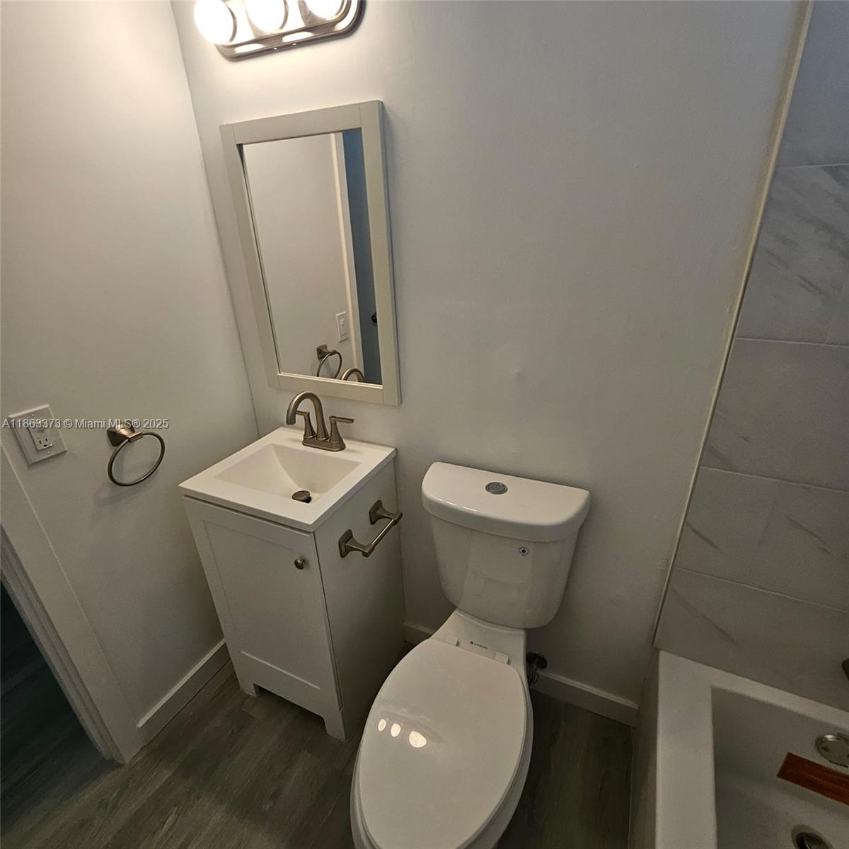 See details / 8860 sq. ft. $ 2025-08-21 0 Photo