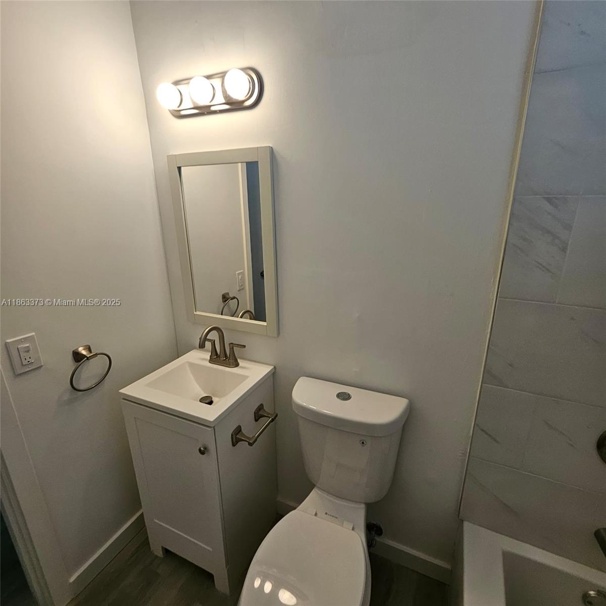 See details / 8860 sq. ft. $ 2025-08-21 0 Photo